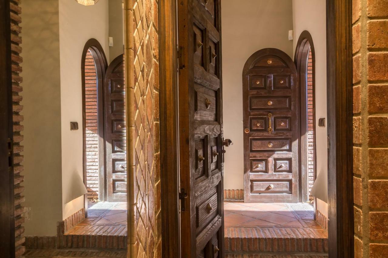 Authentic Andalucia Villa Marbella Exterior photo